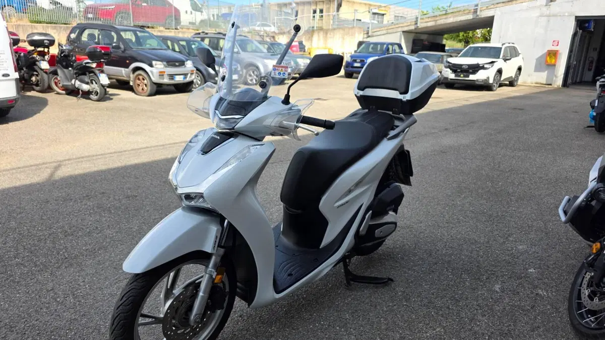 Honda SH 150i (2020 - 23) (3)