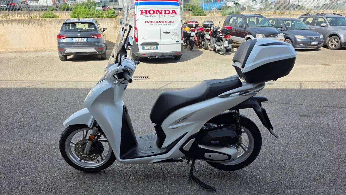 Honda SH 150i (2020 - 23) (4)