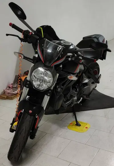 Ducati Monster 821 Stealth (2019 - 20) usata