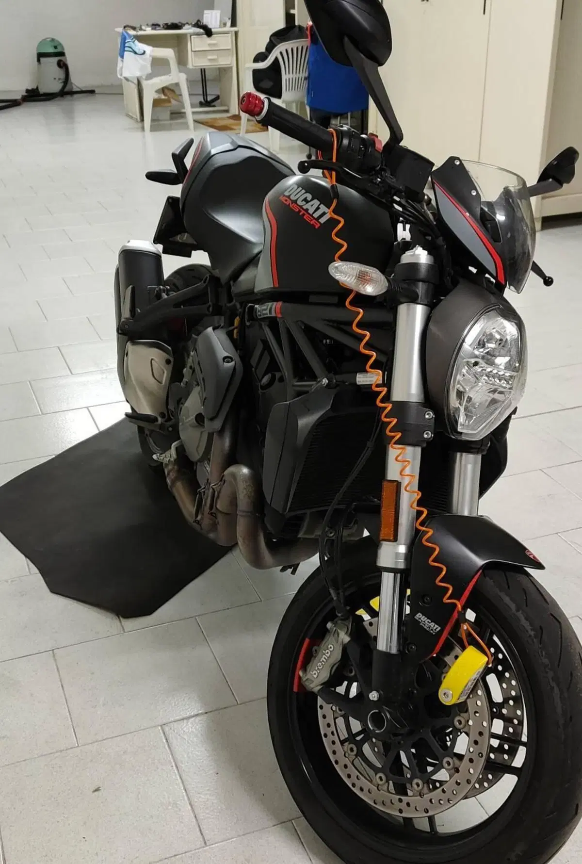 Ducati Monster 821 Stealth (2019 - 20) (2)