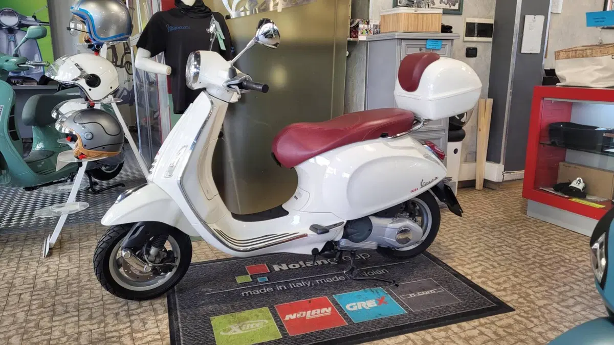 Vespa Primavera 150 3V ie (2014 - 16) (3)