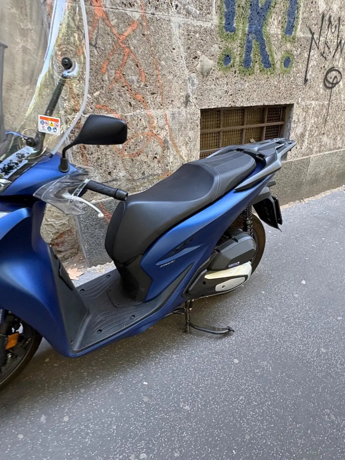 Honda SH 150i Sport (2024 - 25) (3)