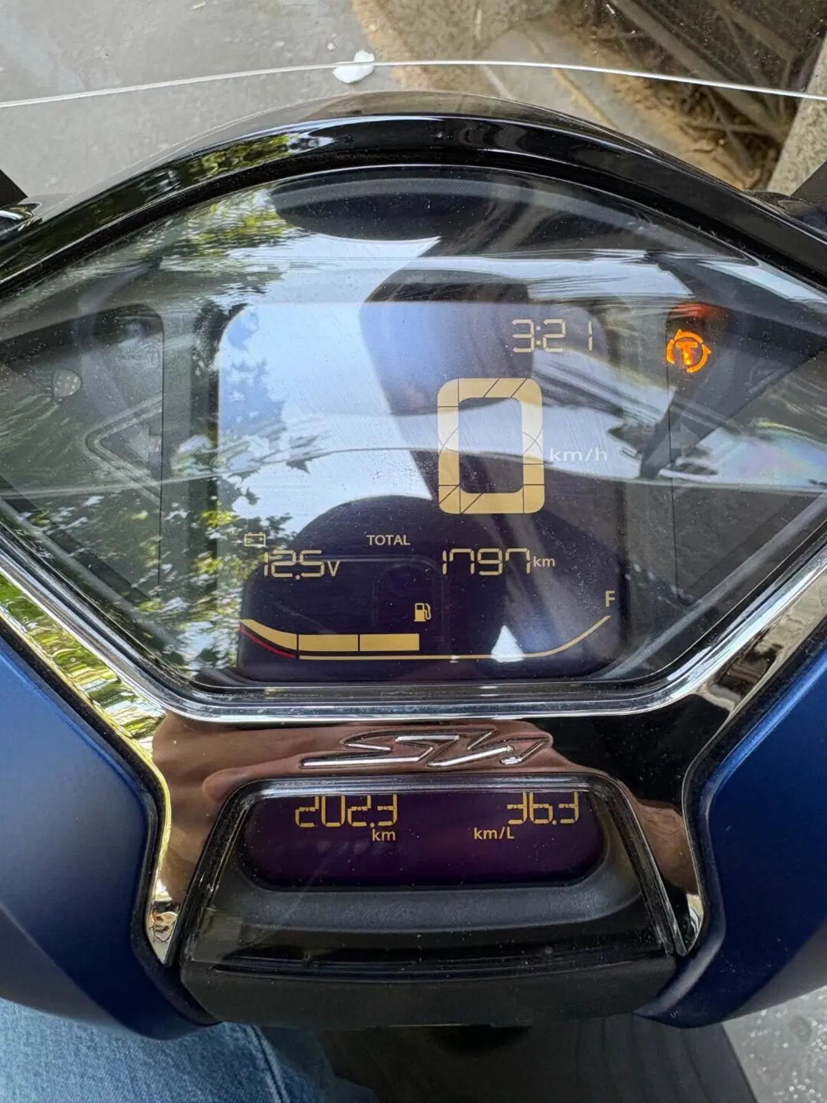 Honda SH 150i Sport (2024 - 25) (7)