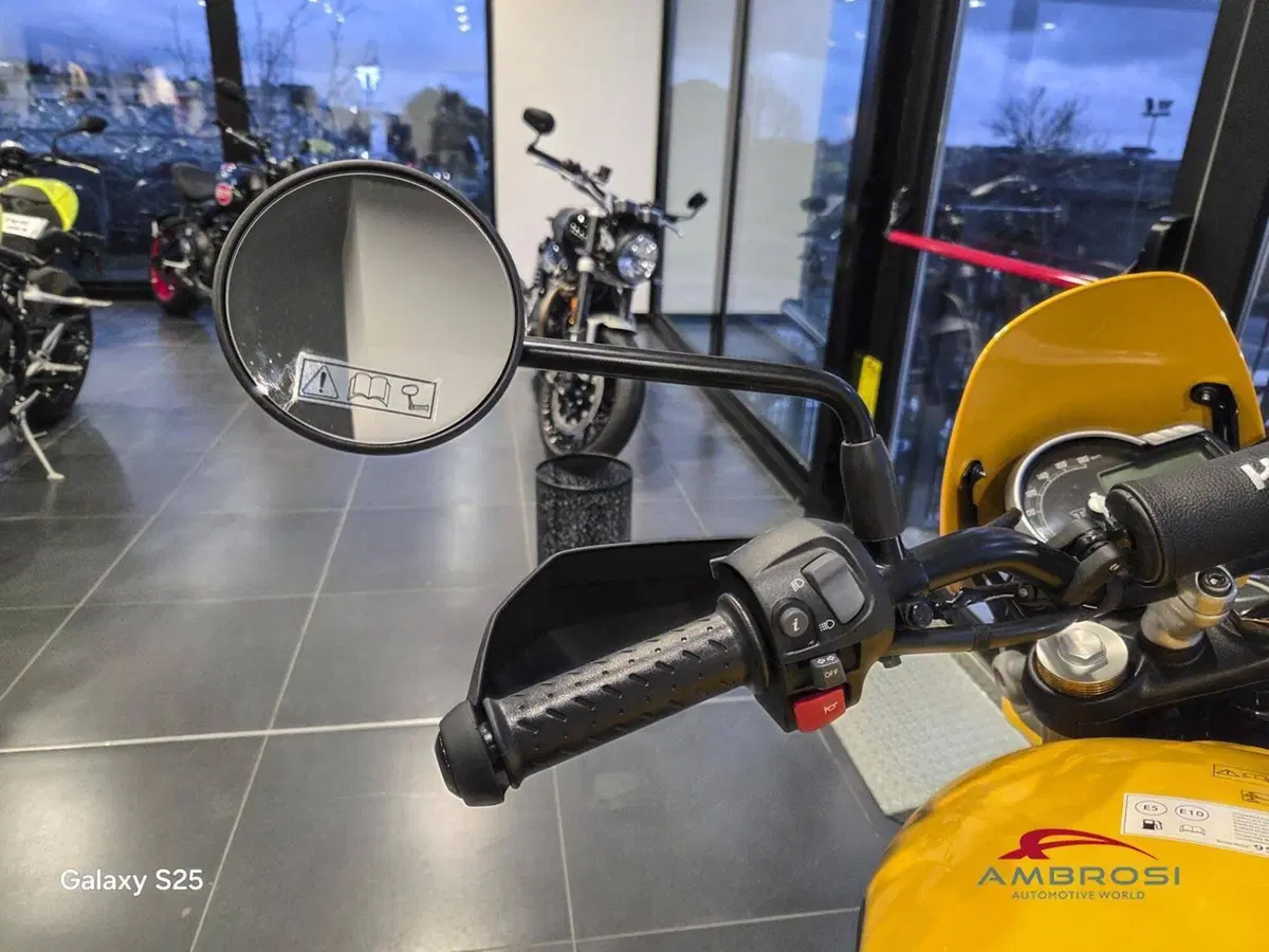 Triumph Scrambler 400 XC (2025 - 26) (8)