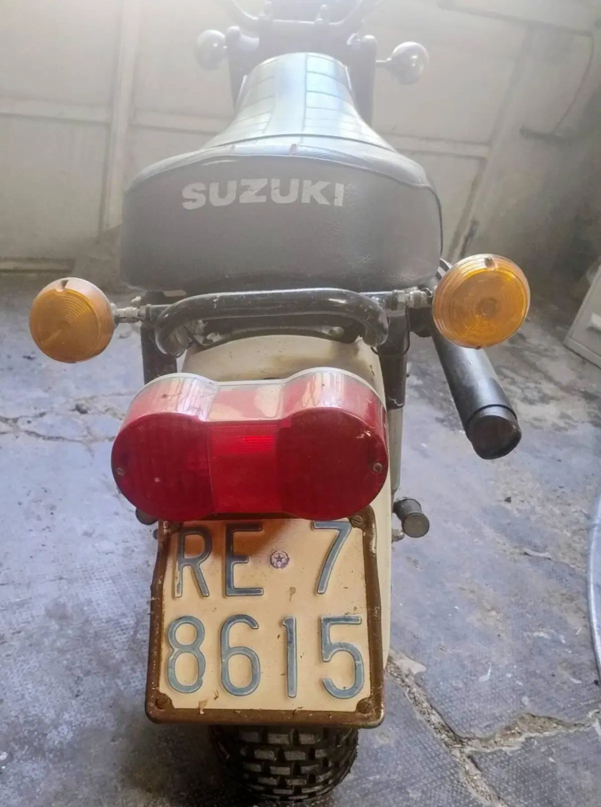 Suzuki RV 90 (3)