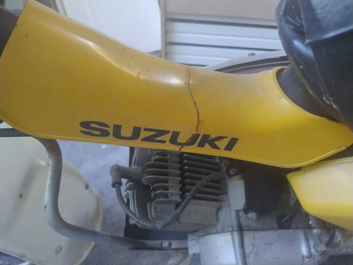 Suzuki RV 90 (5)