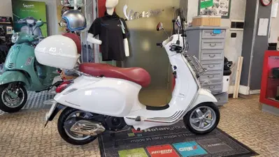Vespa Primavera 150 3V ie ABS (2014 - 16) usata