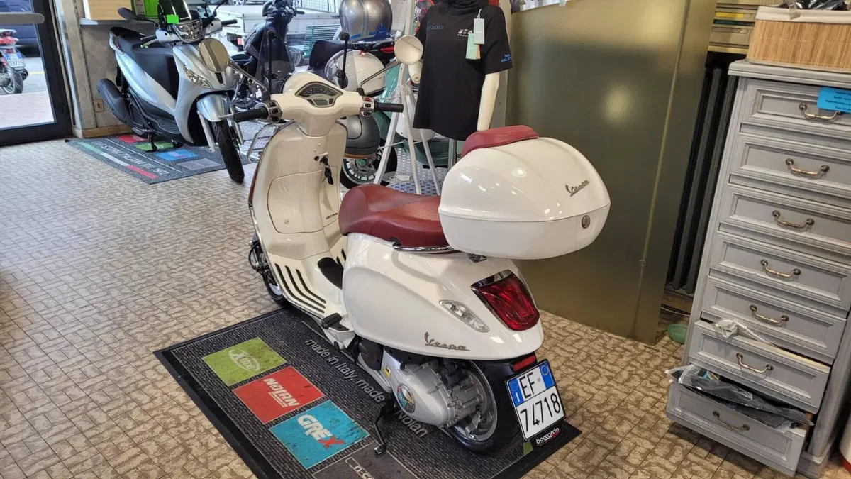Vespa Primavera 150 3V ie ABS (2014 - 16) (3)