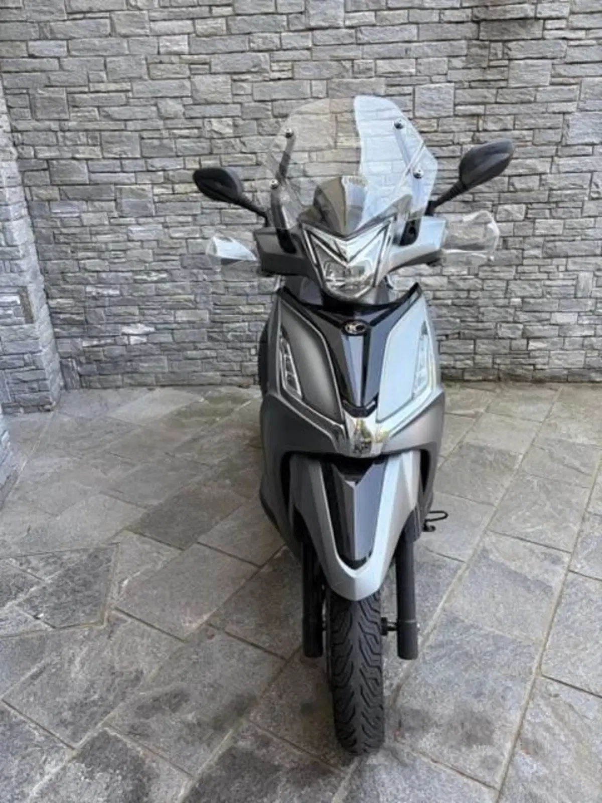 Kymco Agility 300i (2021 - 25) (4)