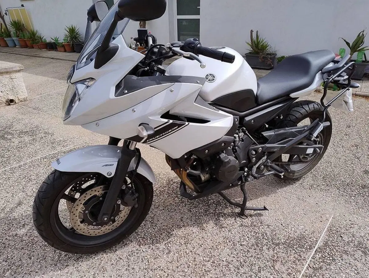 Yamaha XJ6 Diversion ABS (2009 - 15)