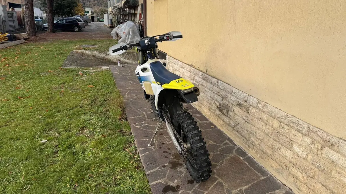 Husqvarna FE 350 (2024) (9)