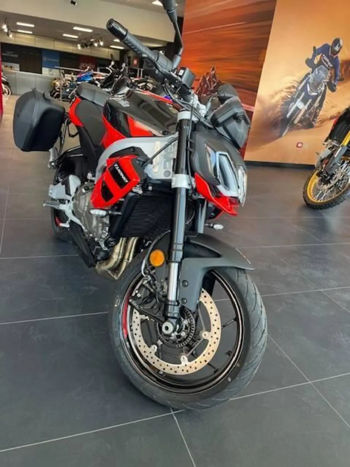Aprilia Tuono 457 (2025 - 26) (2)