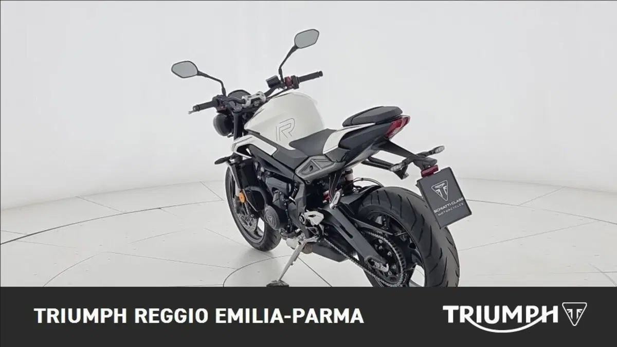 Triumph Street Triple 765 R (2023 - 26) (3)