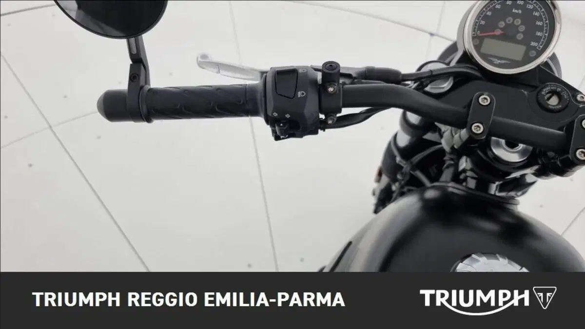 Moto Guzzi V7 III Stone Night Pack (2019 - 20) (11)
