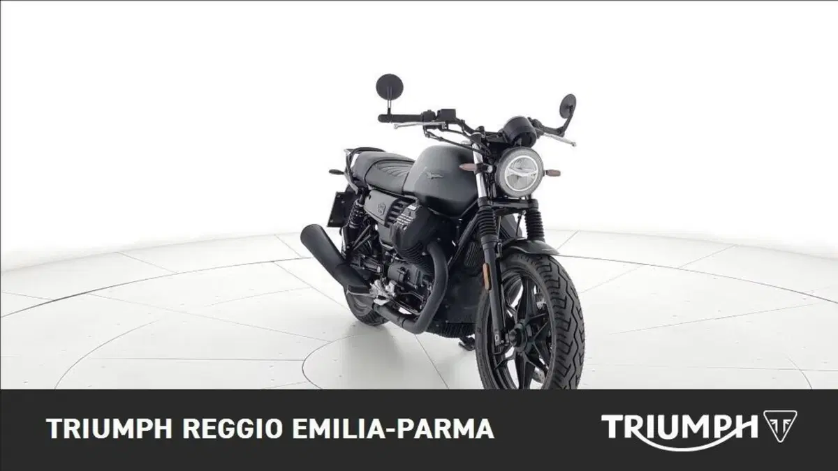 Moto Guzzi V7 III Stone Night Pack (2019 - 20) (4)