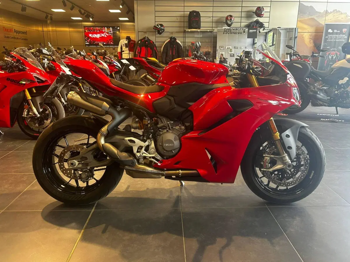 Ducati Panigale V2 S (2025 - 26)