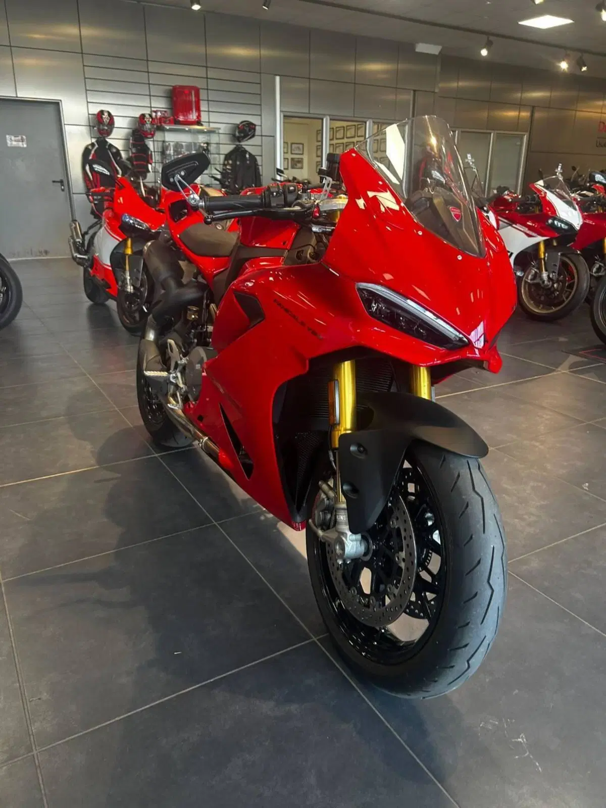 Ducati Panigale V2 S (2025 - 26) (4)
