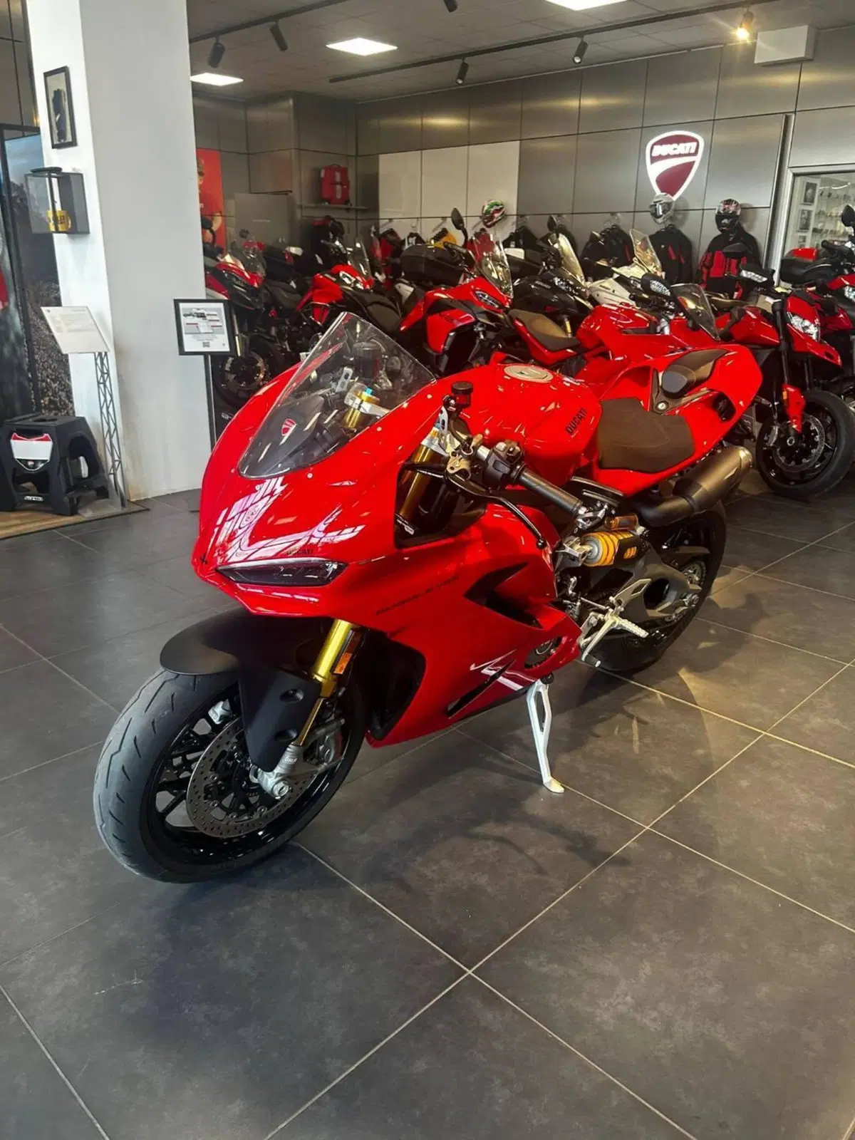 Ducati Panigale V2 S (2025 - 26) (5)