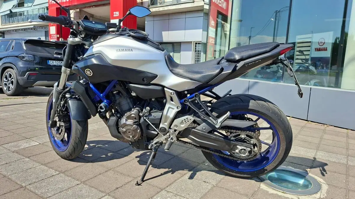 Yamaha MT-07 (2014 - 16) (4)