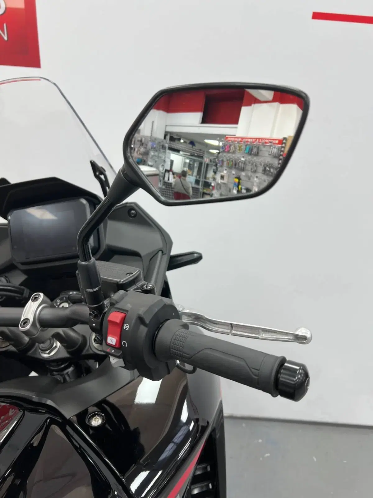 Honda Transalp XL750 (2025) (6)