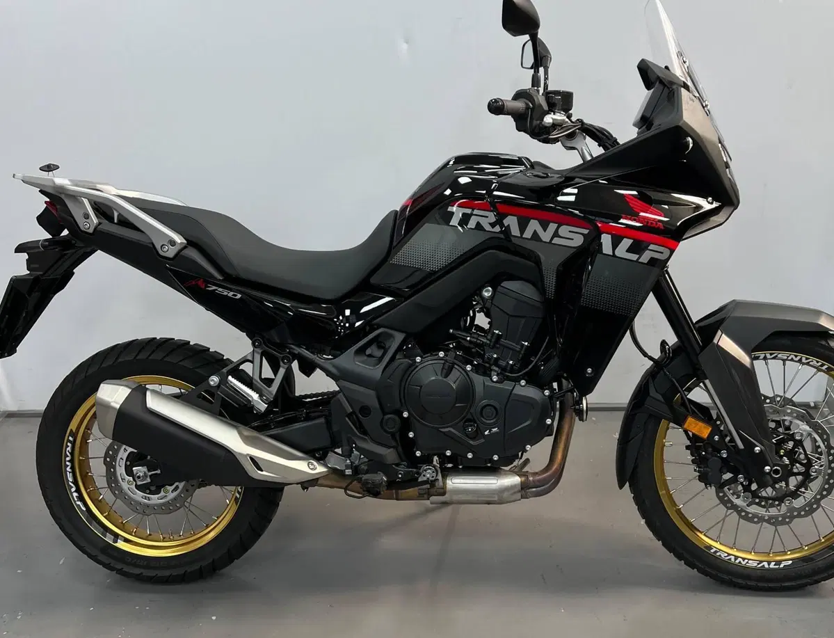Honda Transalp XL750 (2025)