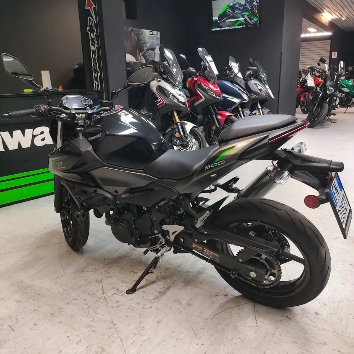 Kawasaki Z 500 (2024 - 26) (3)