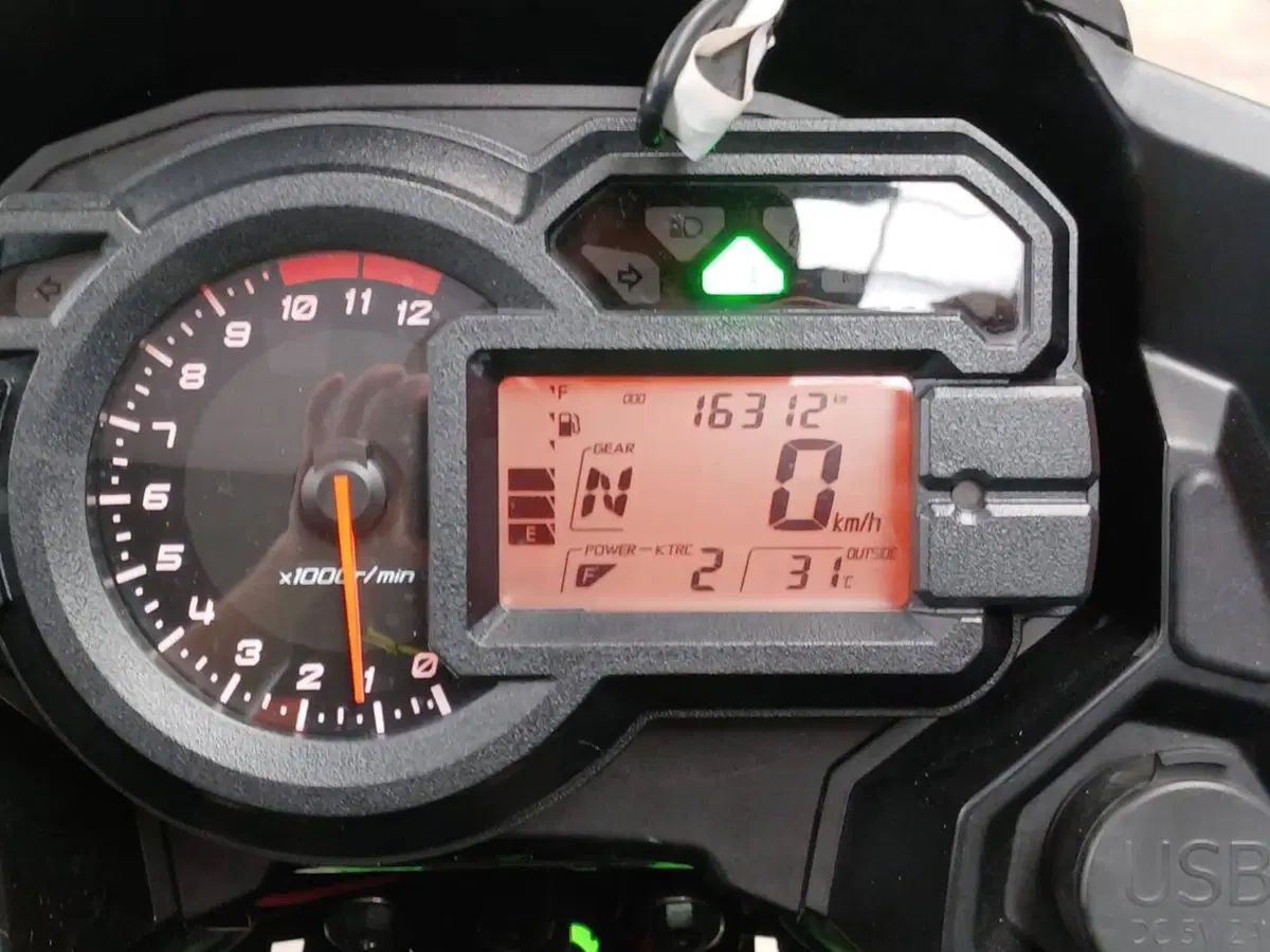 Kawasaki Versys 1000 (2017 - 18) (8)