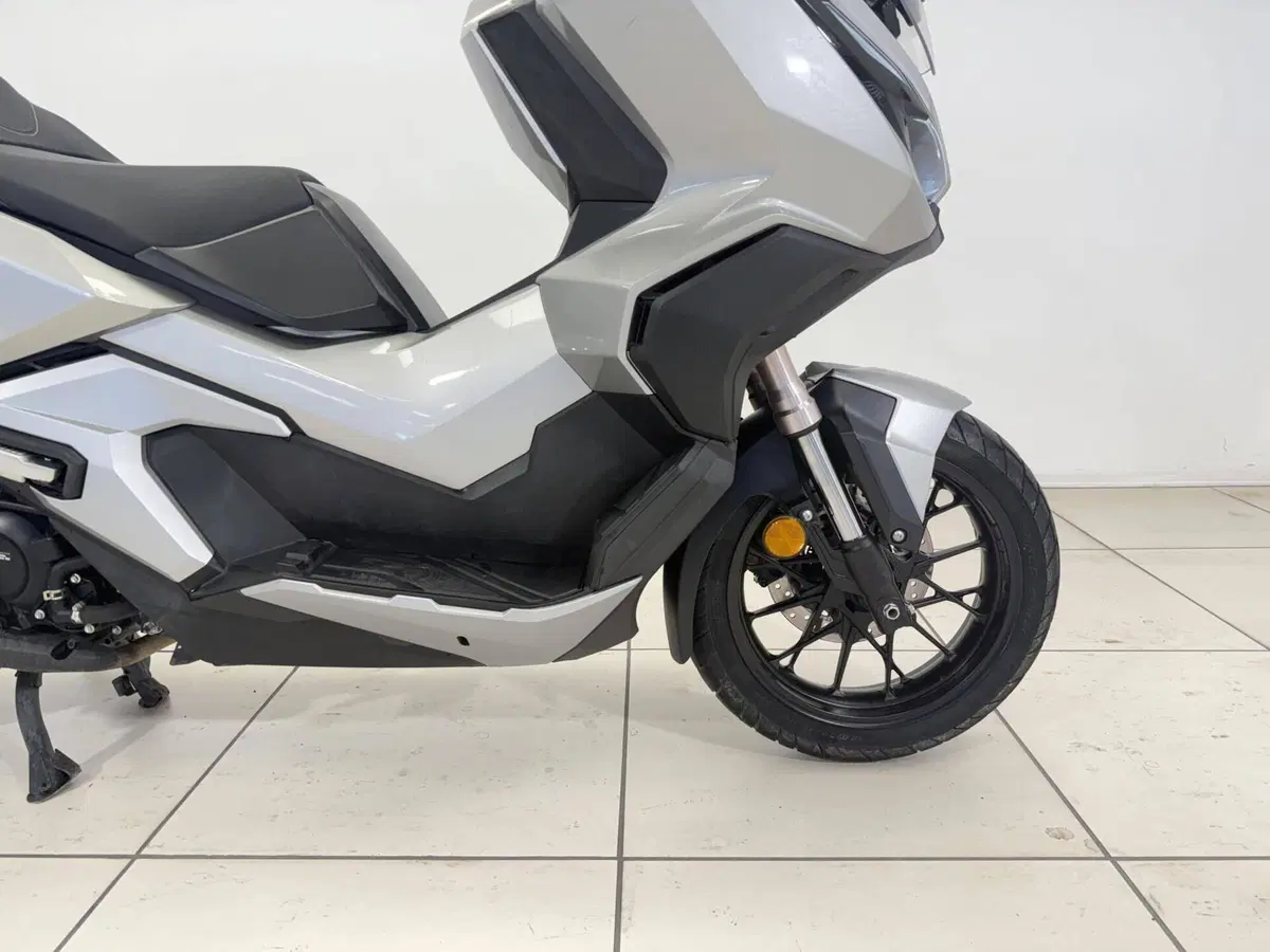 Honda ADV 350 (2022 - 24) (12)