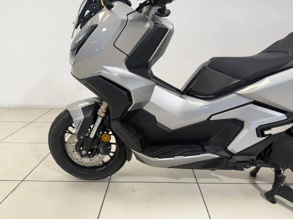 Honda ADV 350 (2022 - 24) (13)