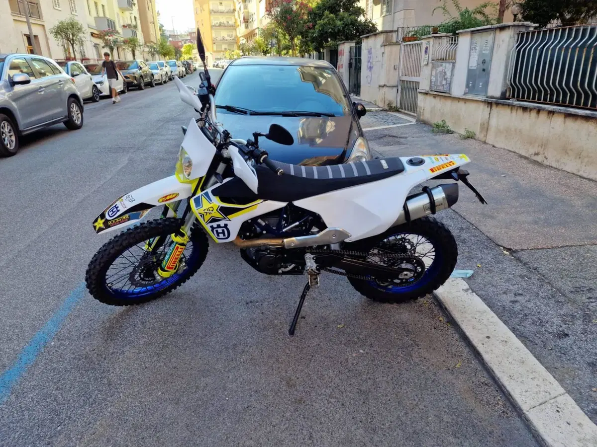 Husqvarna 701 Enduro (2021) (2)