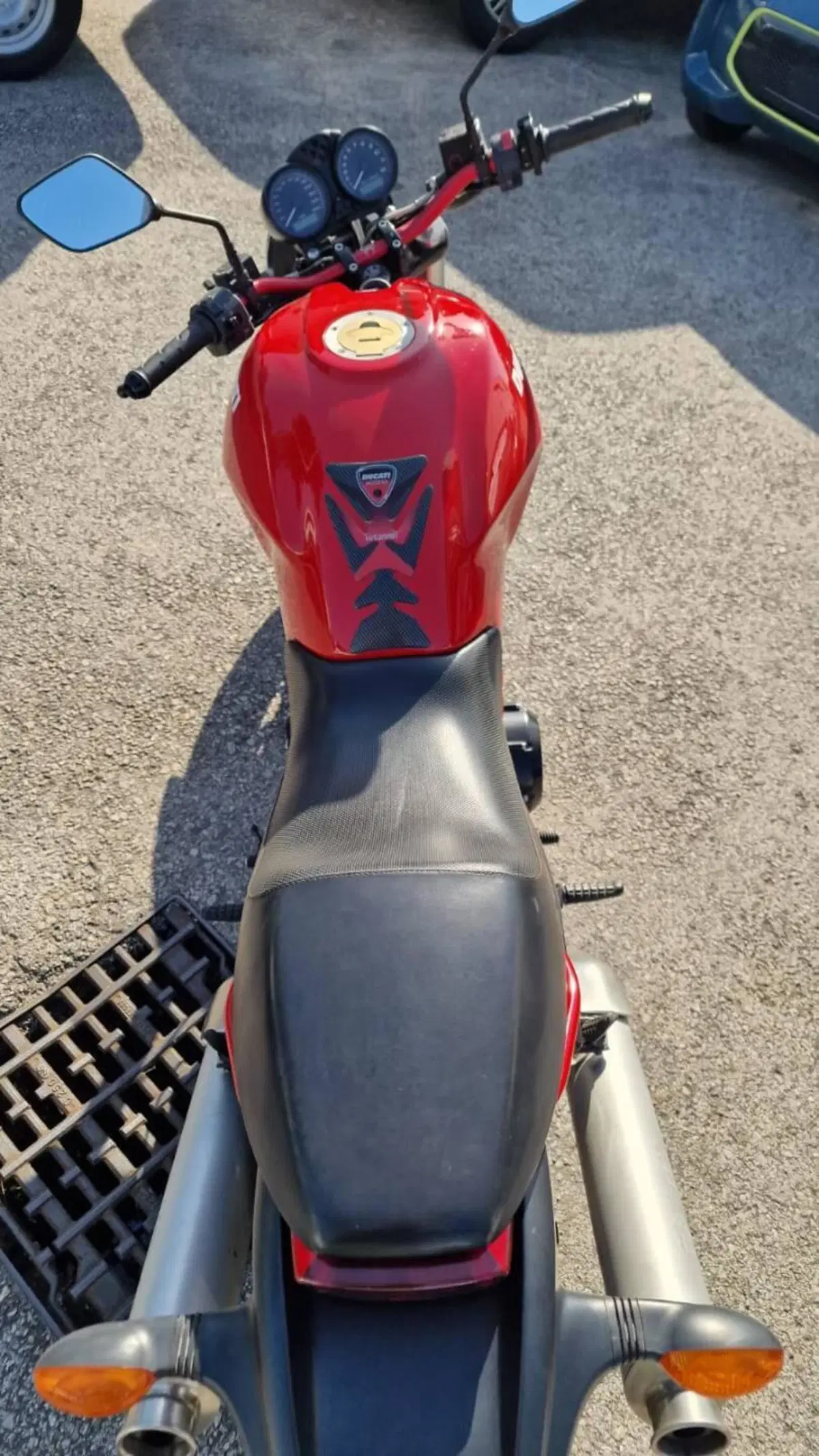 Ducati Monster 695 (2006 - 08) (5)
