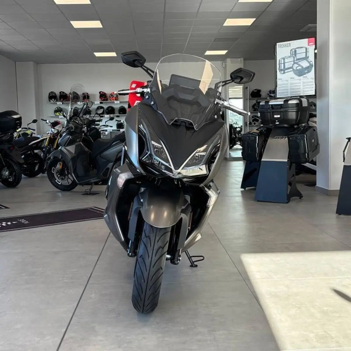 Kymco Downtown 350i GT (2024 - 26) (3)