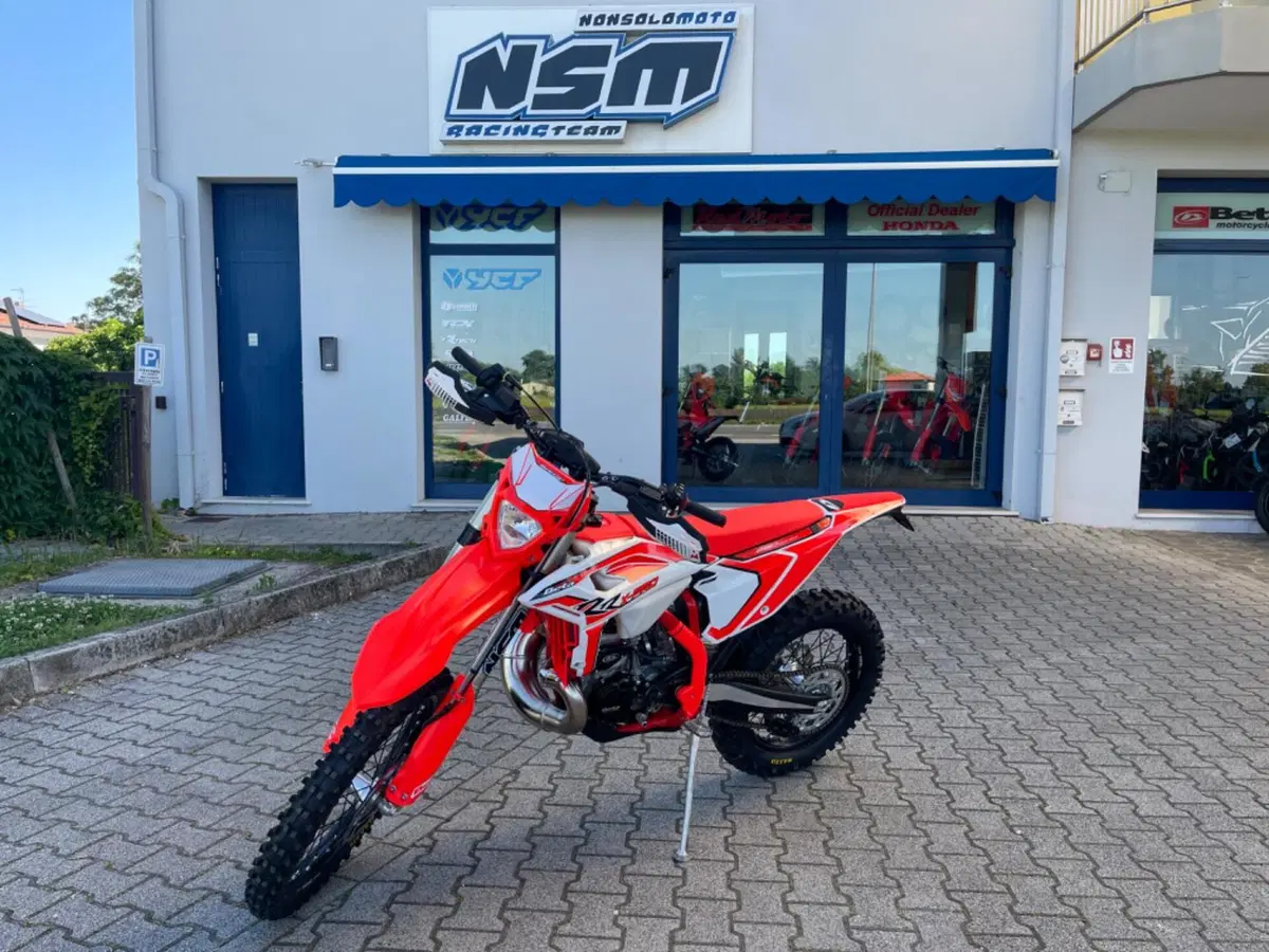 Betamotor RR X-PRO 250 2T Enduro (2025) (2)