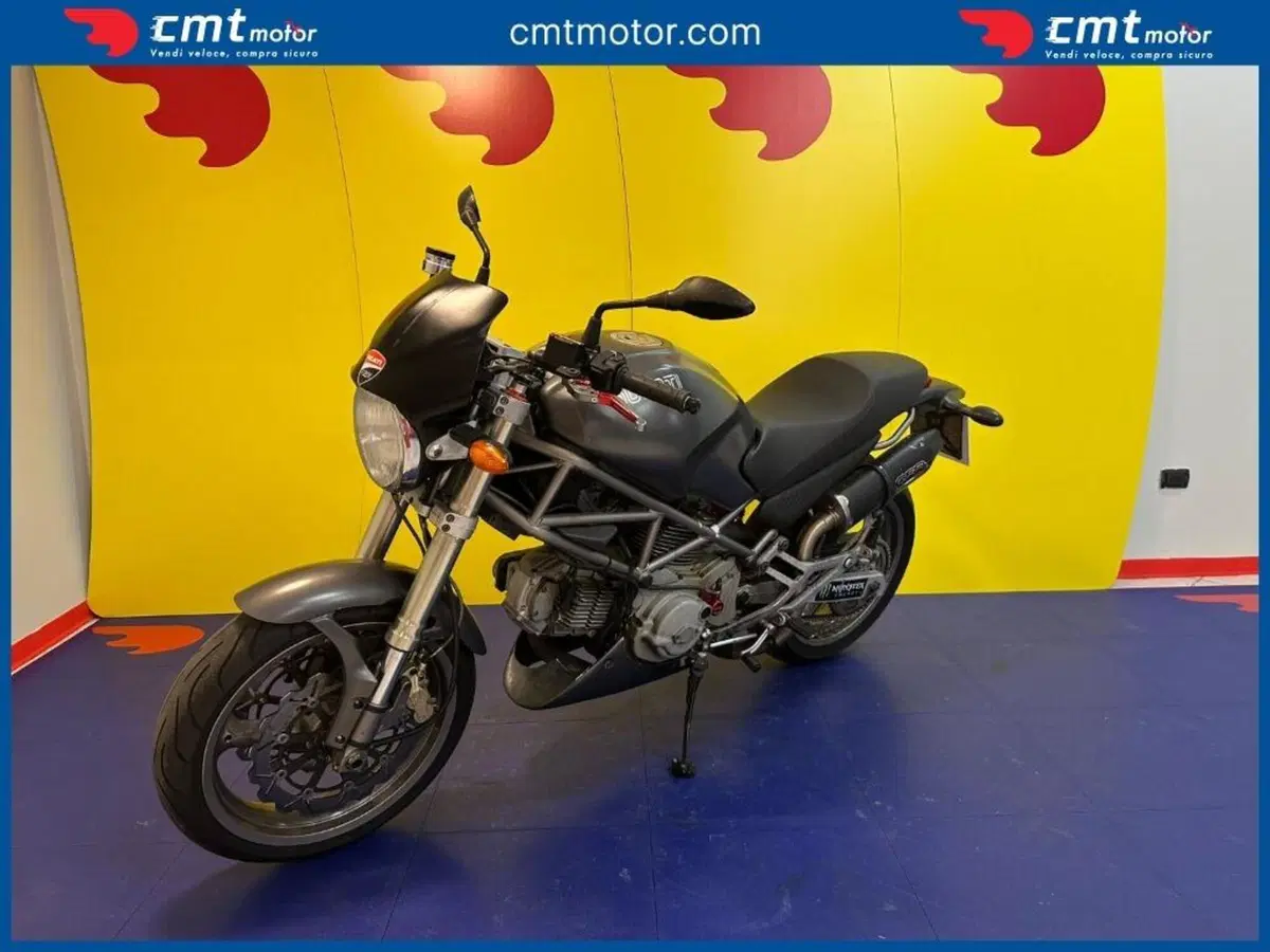 Ducati Monster 600 Dark (2002) (2)