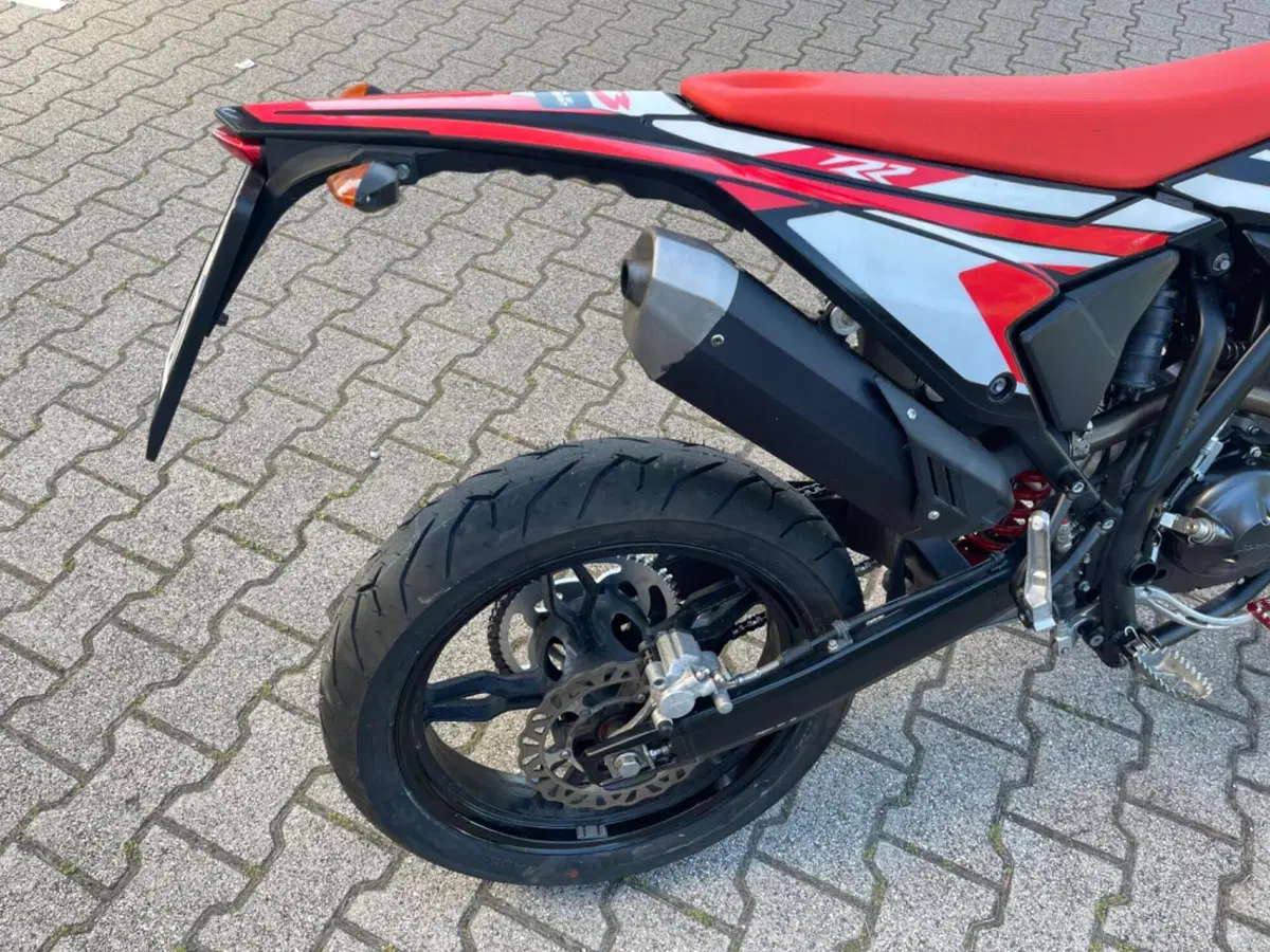 Betamotor RR 125 4T Motard T (2023 - 24) (6)