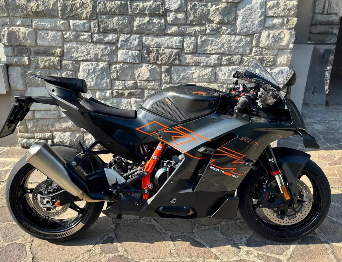 KTM 990 RC R (2026) (2)