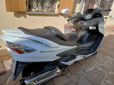 Suzuki Burgman AN 400 Lux ABS (2012 - 17) usata