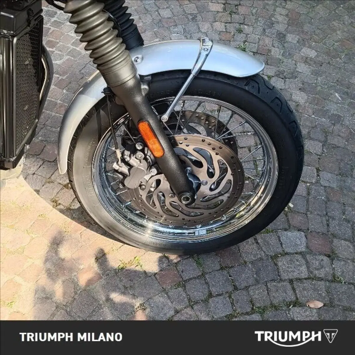 Triumph Bonneville T120 (2016 - 20) (5)