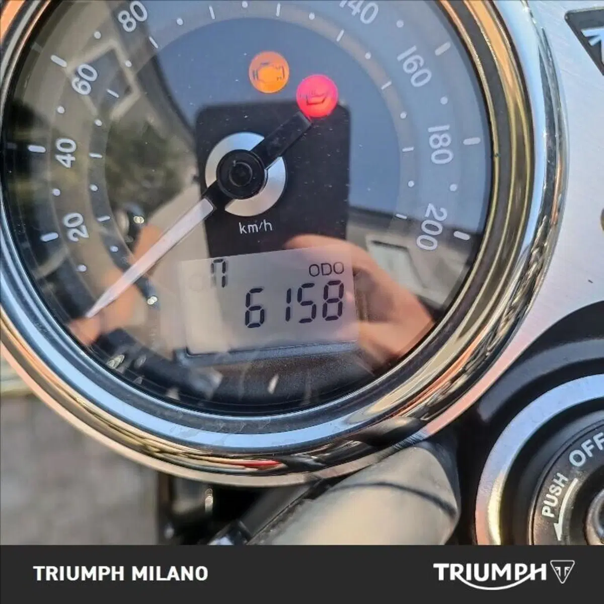 Triumph Bonneville T120 (2016 - 20) (8)