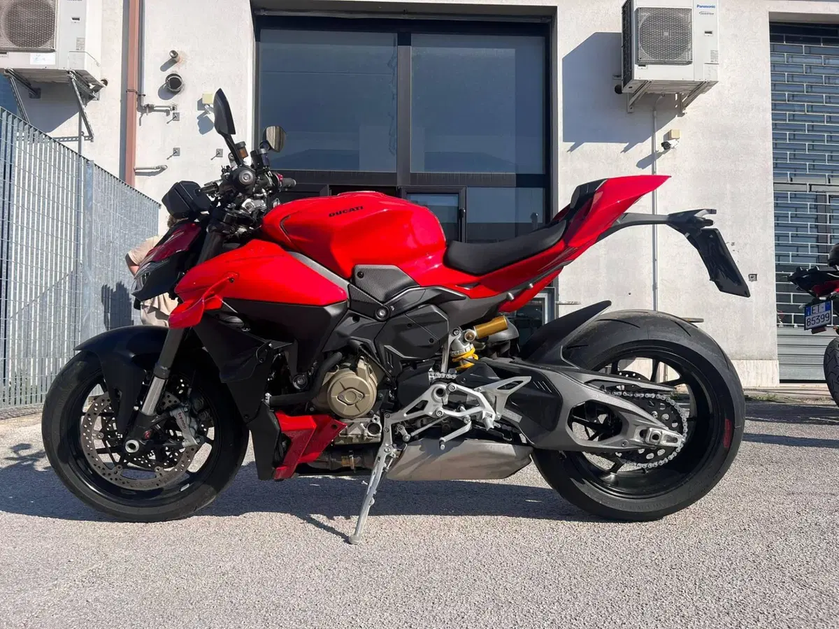 Ducati Streetfighter V4 (2025 - 26) (3)