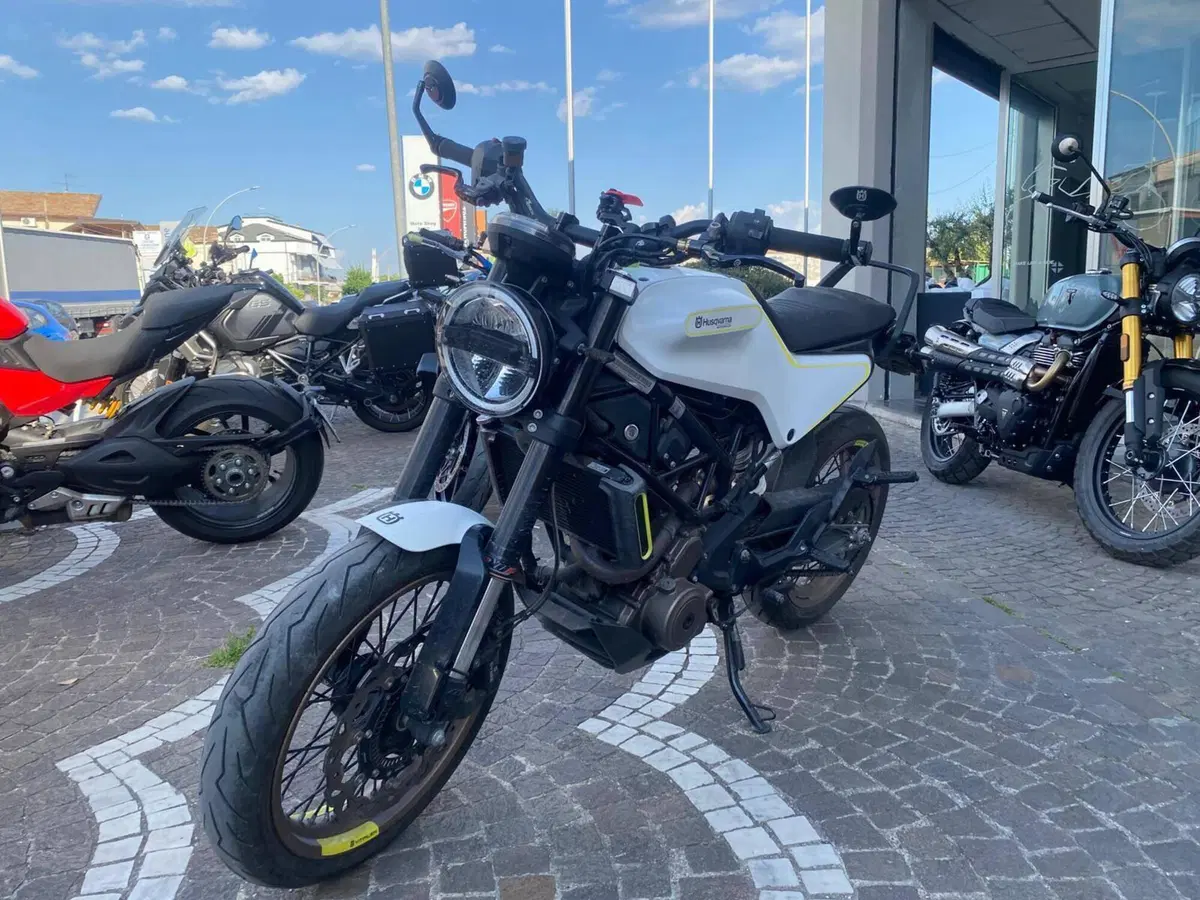 Husqvarna Vitpilen 401 (2018 - 19) (4)