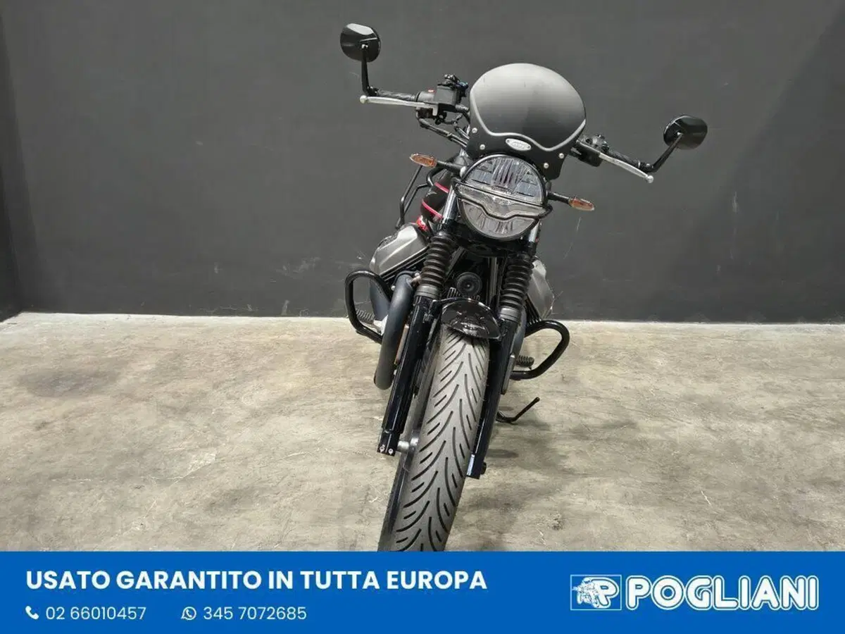 Moto Guzzi V7 Stone Special Edition (2022 - 25) (3)