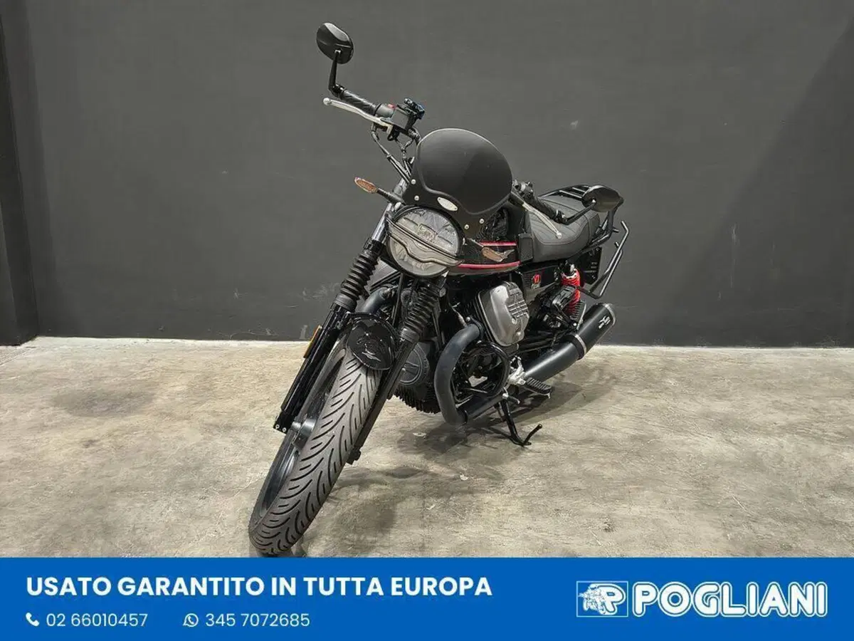 Moto Guzzi V7 Stone Special Edition (2022 - 25) (4)