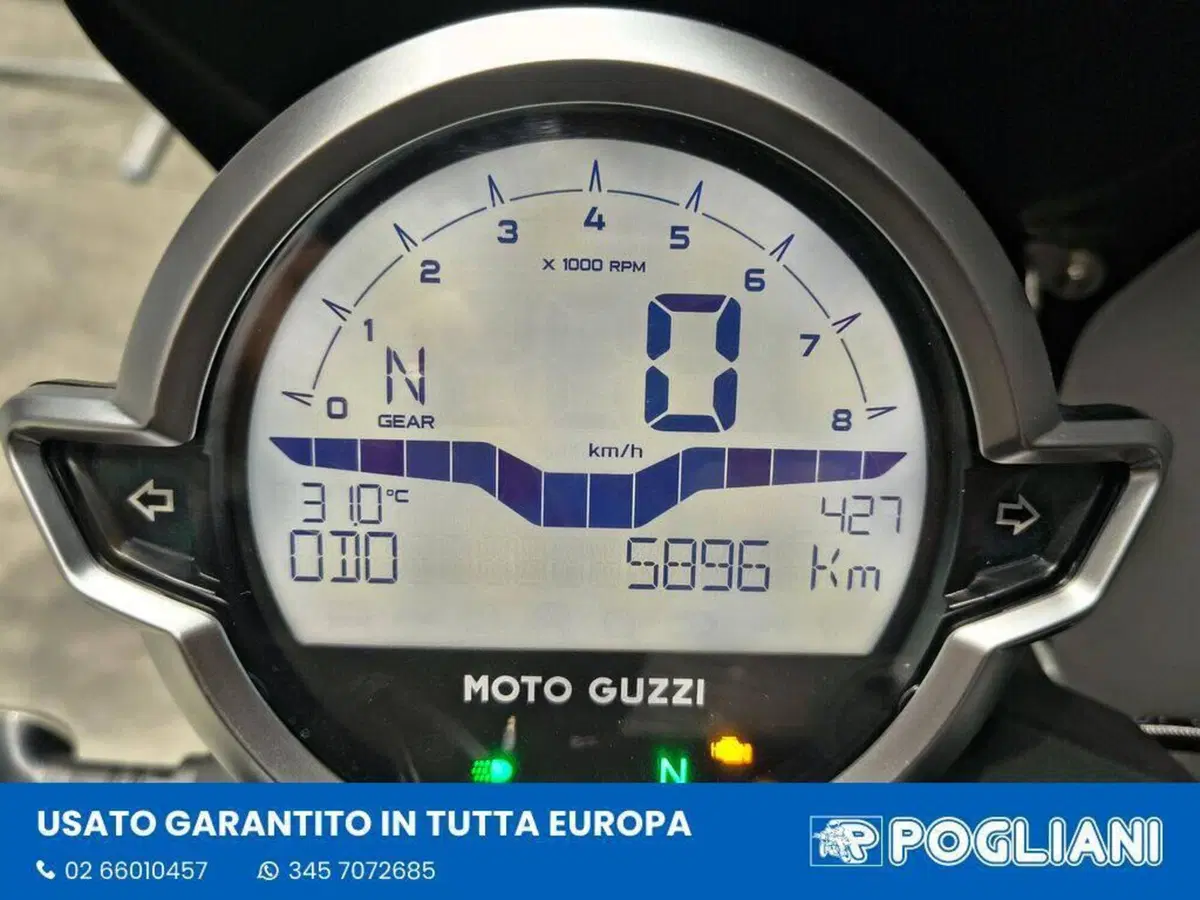Moto Guzzi V7 Stone Special Edition (2022 - 25) (6)
