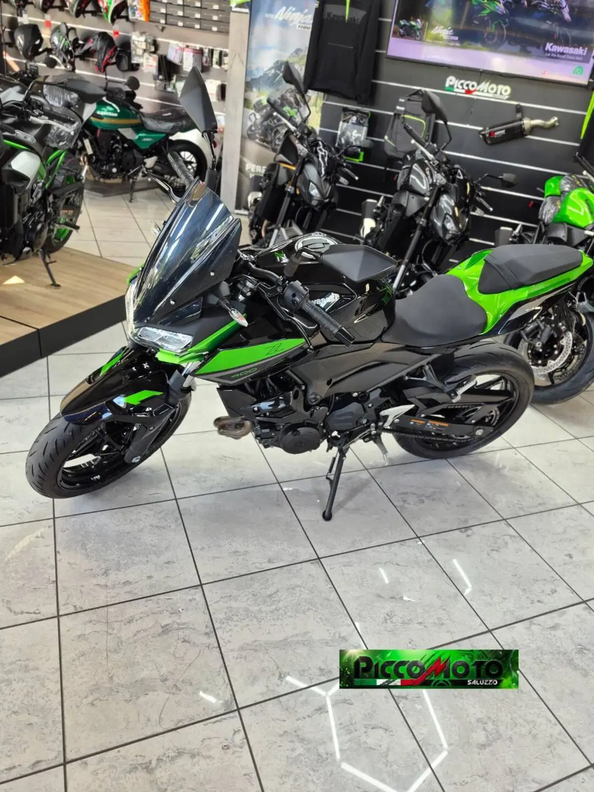 Kawasaki Z 400 (2023) (3)