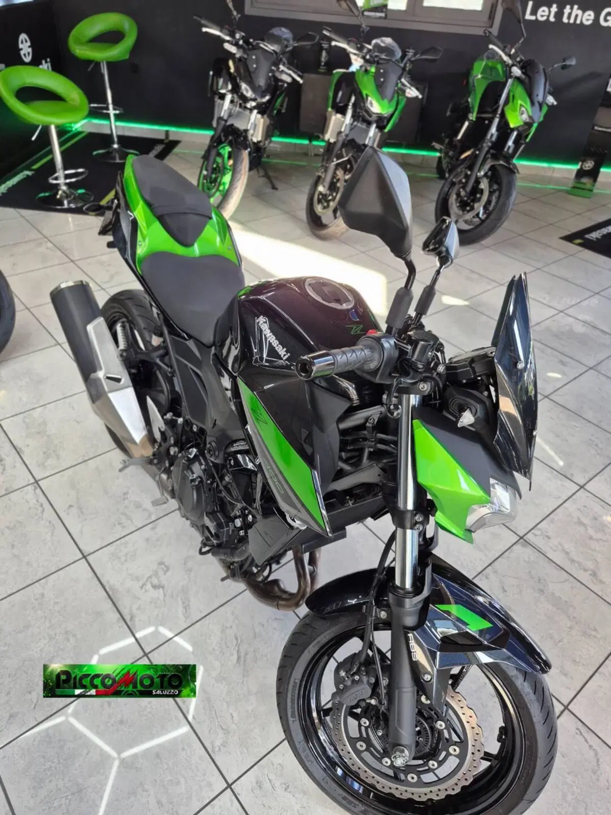 Kawasaki Z 400 (2023) (7)