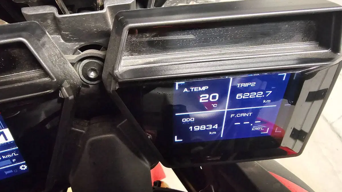 Yamaha Tracer 9 GT (2021 - 24) (4)