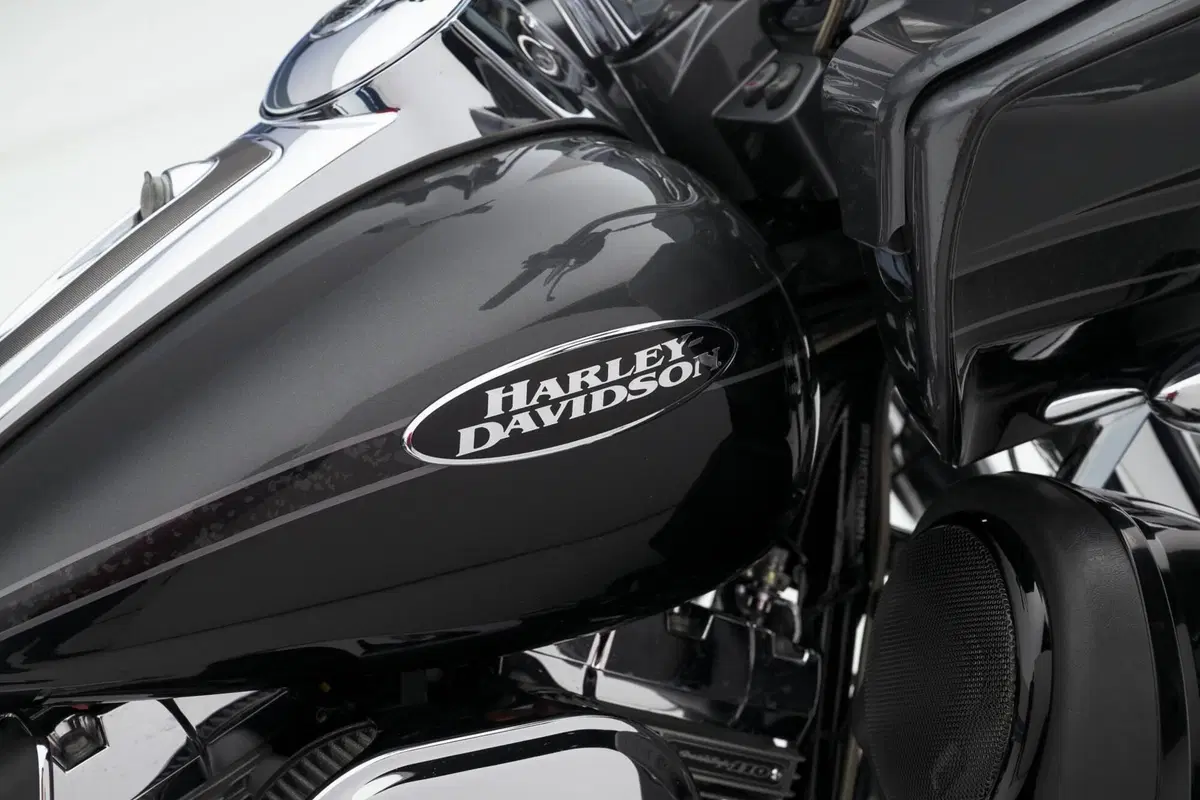 Harley-Davidson 1690 Road Glide (2007 - 12) (7)