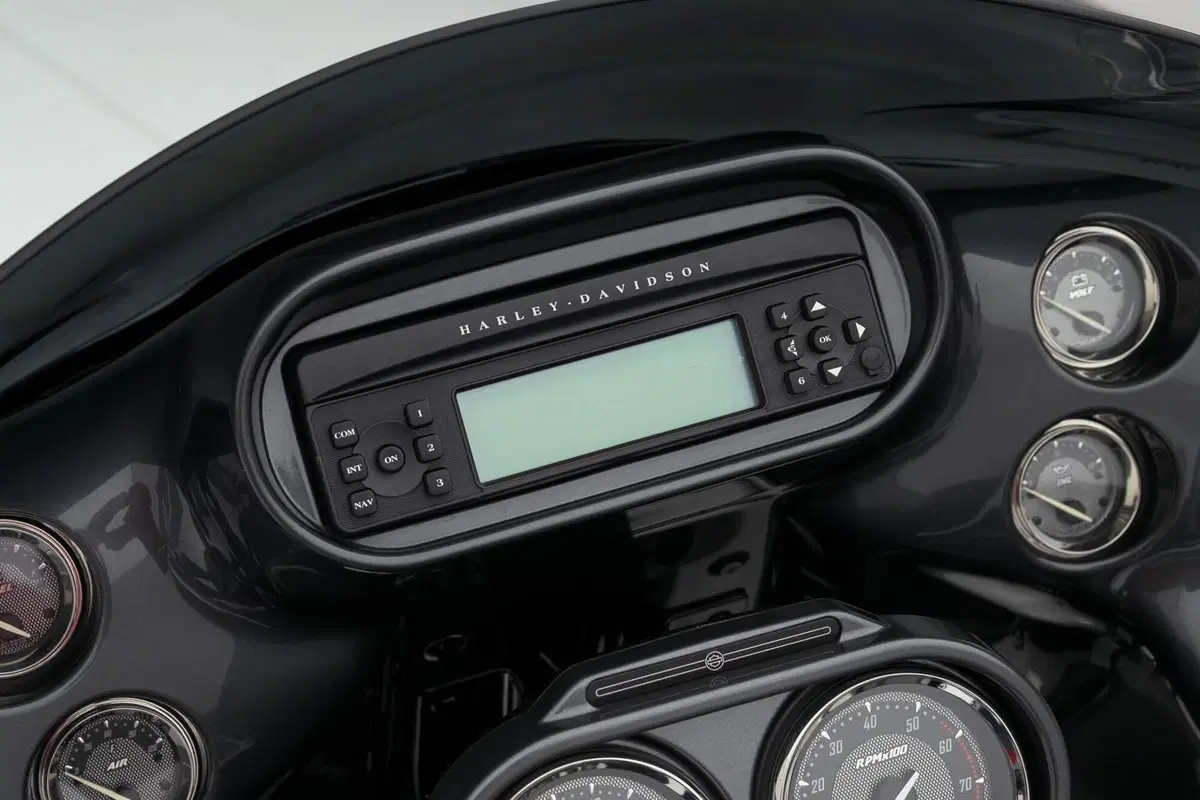 Harley-Davidson 1690 Road Glide (2007 - 12) (12)