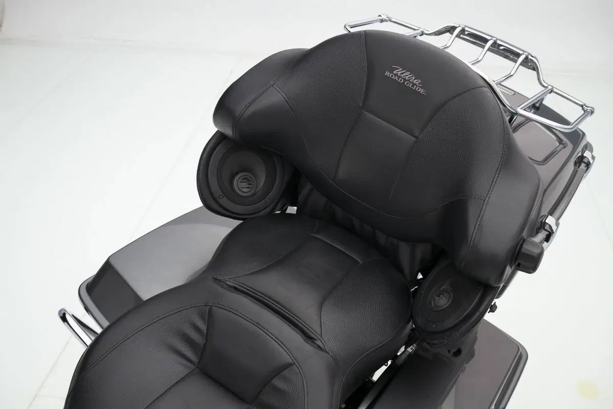 Harley-Davidson 1690 Road Glide (2007 - 12) (17)